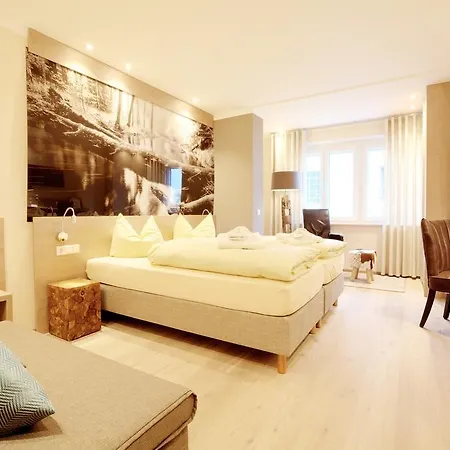 Ξενοδοχείο Gams 4*