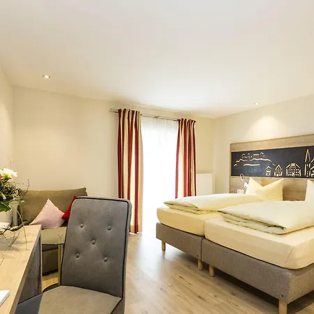 Ξενοδοχείο Gams 4*