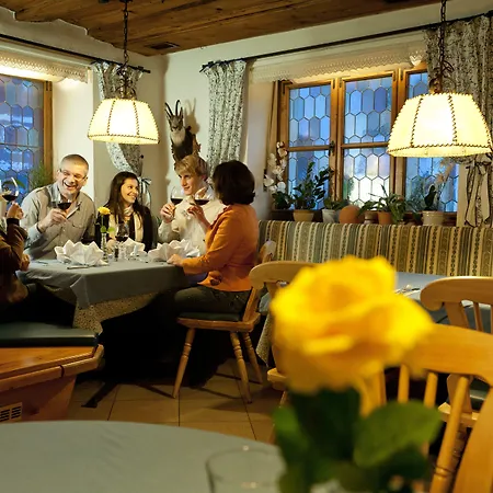 Ξενοδοχείο Gams